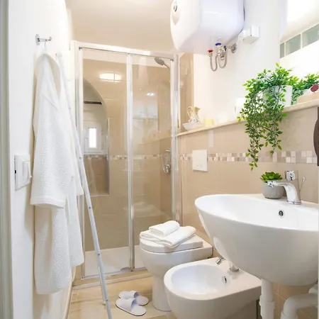 Lägenhet Casa Di Luigi Ed Ernestina *